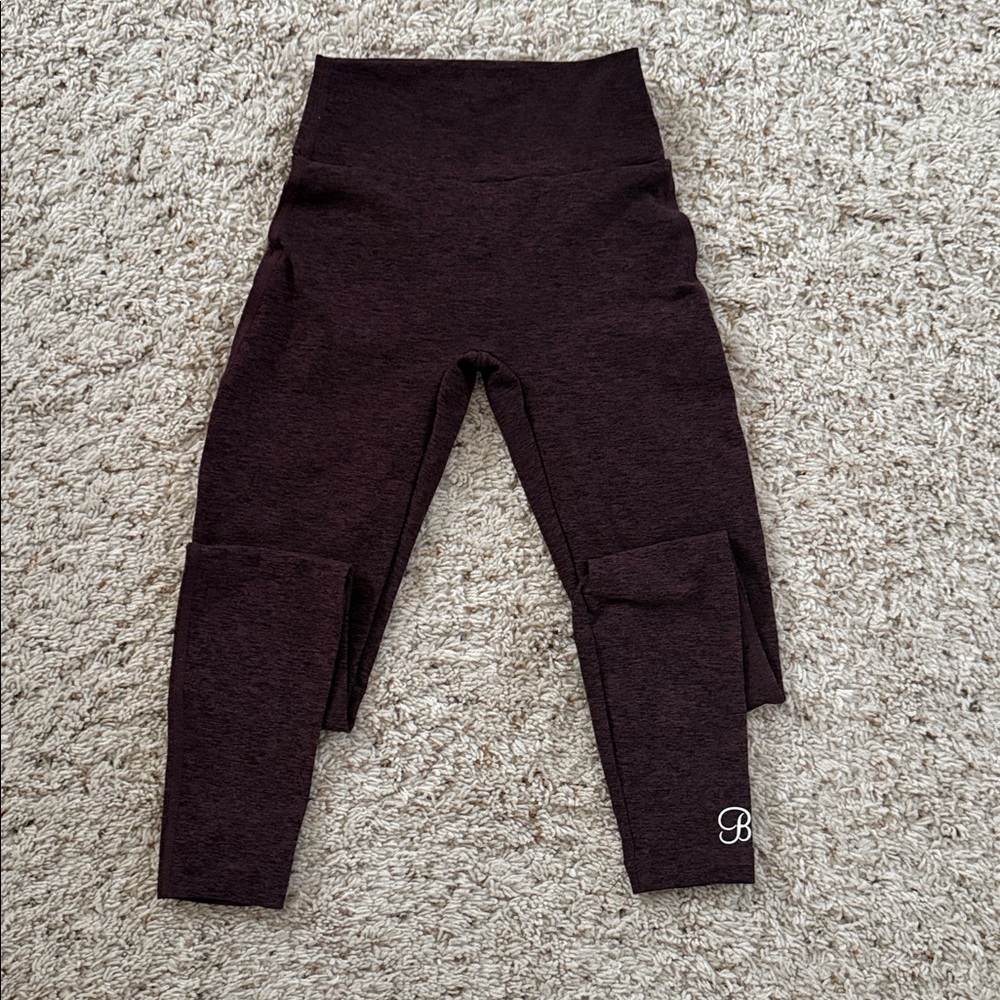 LIKE NEW Bombshell Leggings - Picture 3 of 3